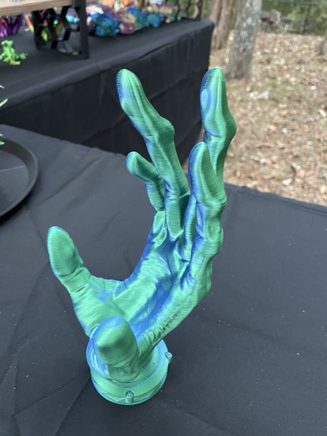 Alien Hand (6 Finger) Game Controller Holder