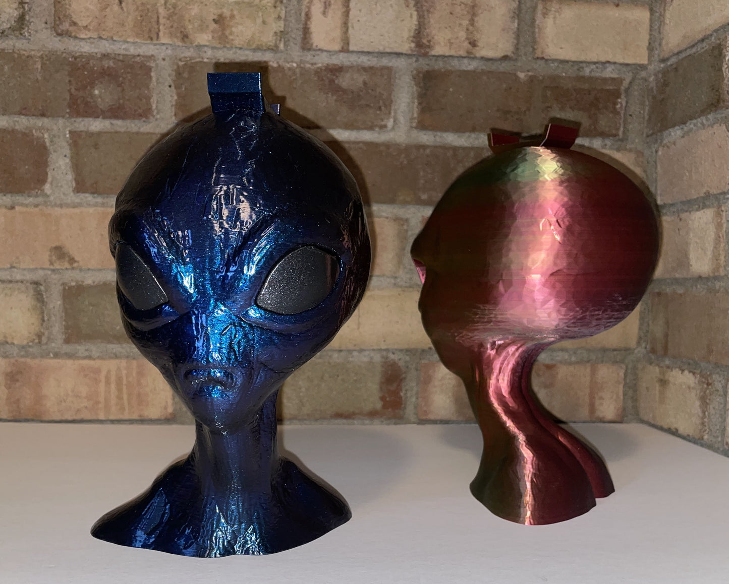 Alien Head Headphone Stand